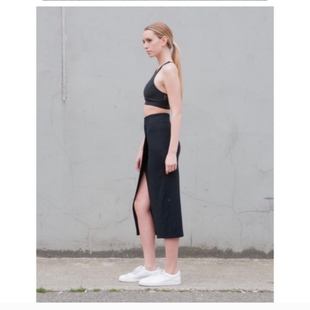 Lululemon LAB Kunai skirt - Picture 2 of 5